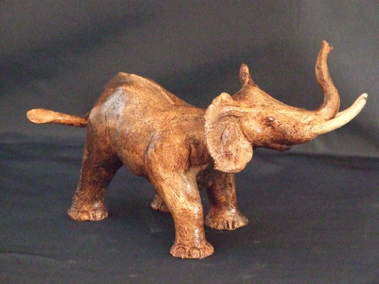 Pequeno elefante
